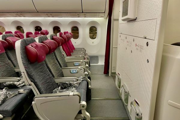legroom, Booking