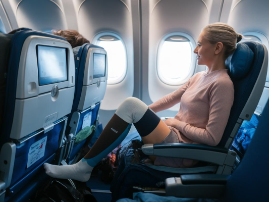 12 Travel Essentials That Reduce Flight Fatigue: What Frequent Flyers Never Board Without S07131
