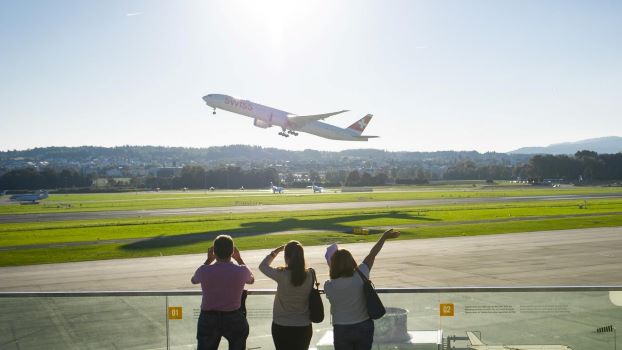 15 Airport Secrets Airlines Hope You Never Discover SI0701