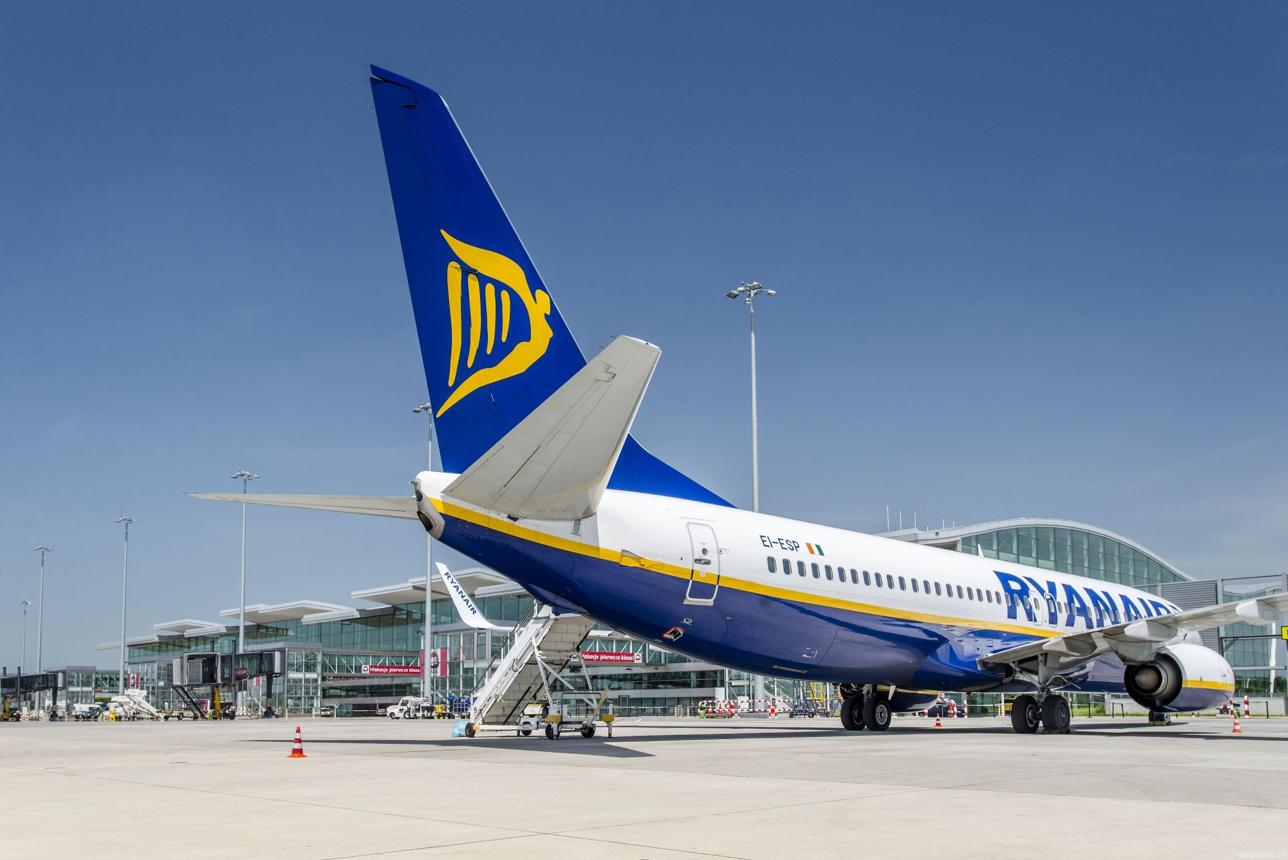 Ryanair window incident